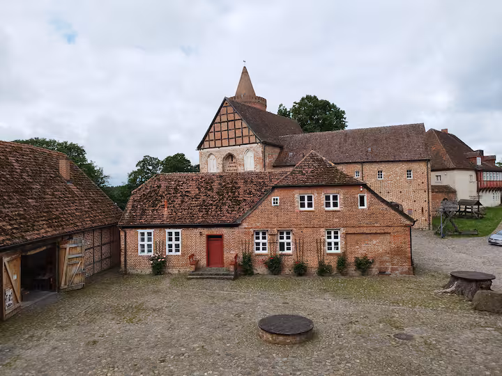Wohnung Außenansicht - Ferienwohnung Stargard